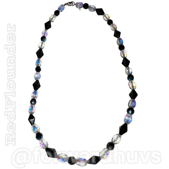 Black and Clear Faceted Rhinestone Necklace With Silver Tone Clasp - Picture 4 of 12